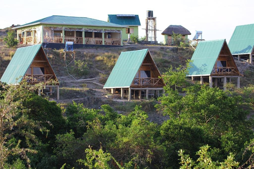 Paraa Safari Lodge